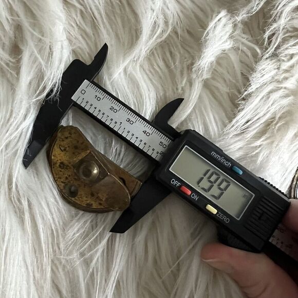 Antique Colonial Era Sand Cast Brass Catch Latch Set of 3 Crescent Shape Swivel - Picture 9 of 12